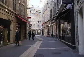 T2 Aix Centre Historique